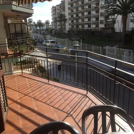 Apartment Carrer De Rodriguez Pomatta * Salou
