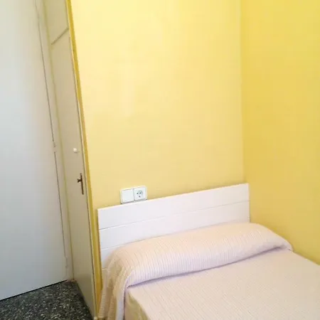 Apartment Carrer De Rodriguez Pomatta Apartment *