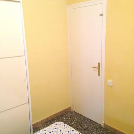 Apartment Carrer De Rodriguez Pomatta * Salou